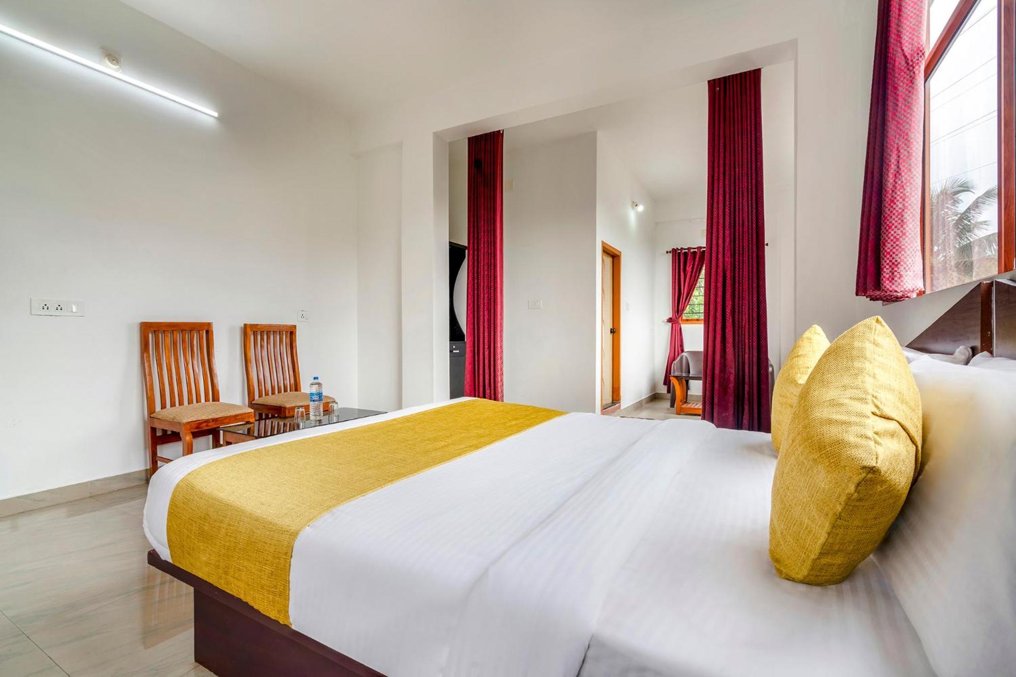 Fabhotel Abrigo Residency Anaviratty Exteriör bild