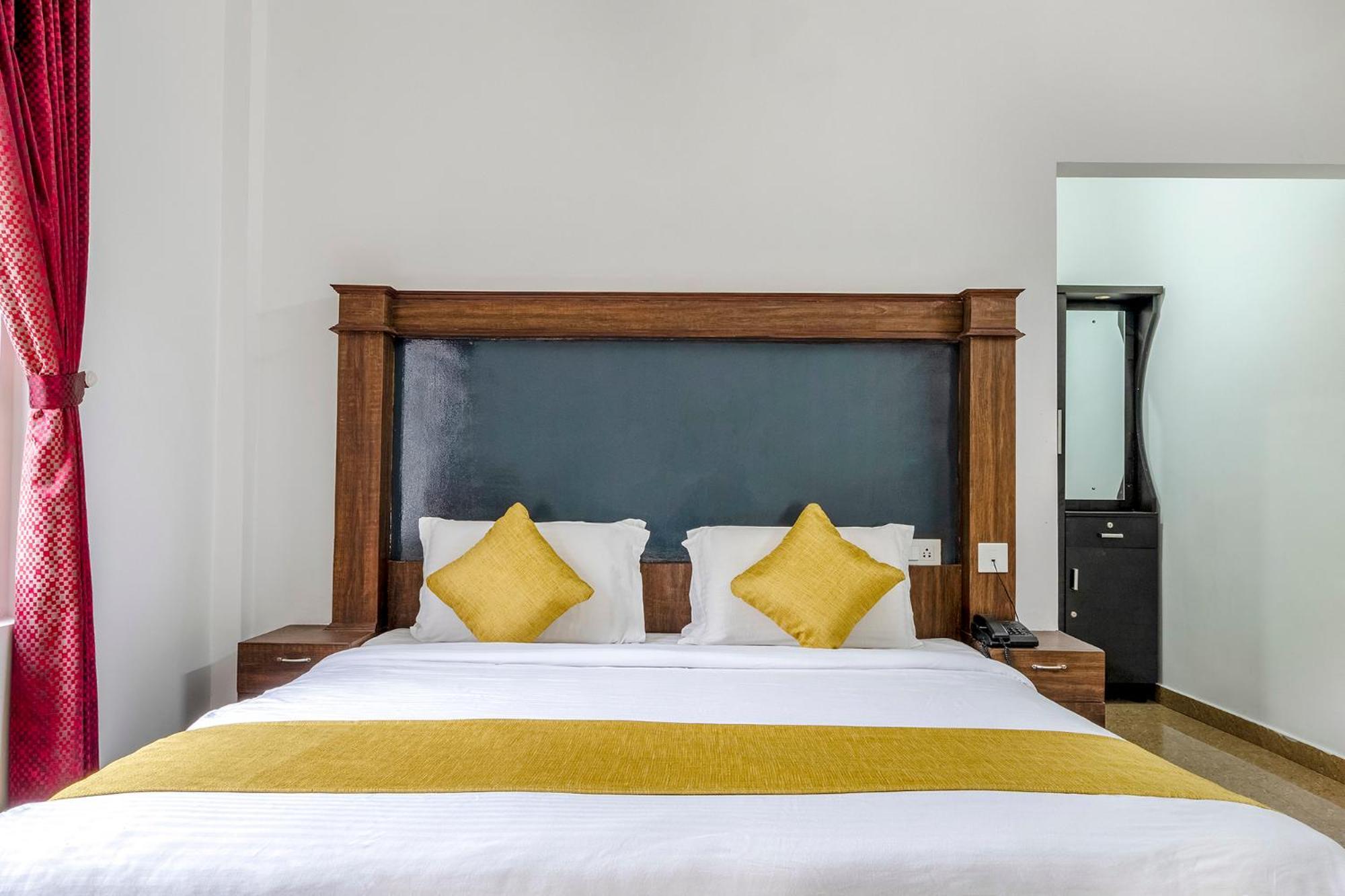 Fabhotel Abrigo Residency Anaviratty Exteriör bild